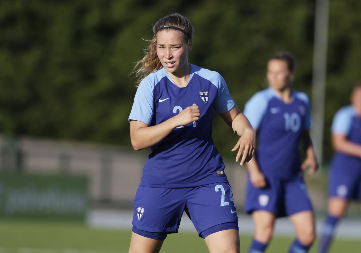 Heidi Kollanen maajoukkuepaidassa 2019