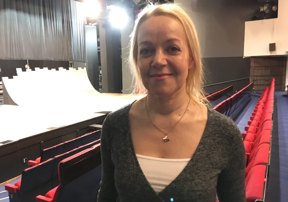 Näyttelijä Satu Taalikainen.