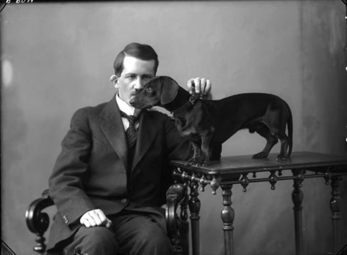 Brynolf Enwald, mies ja koira