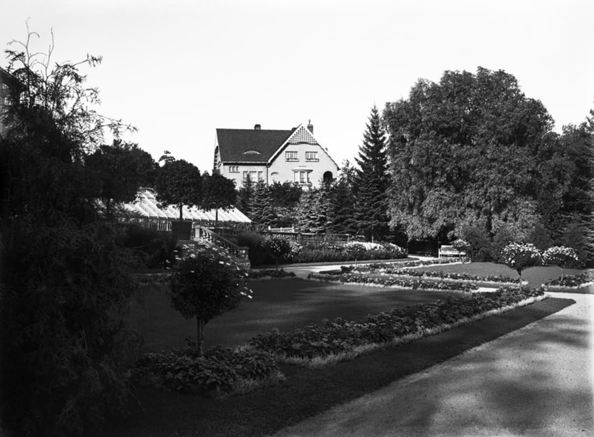 Helsingin kaupunginpuutarha lähellä Töölönlahtea vuonna 1920.
