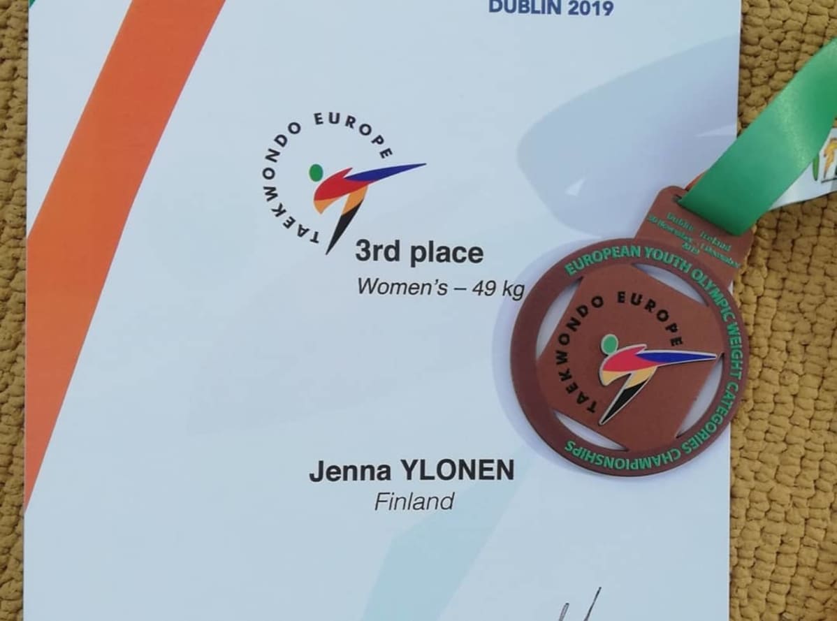 Jenna Ylösen nuorten EM-pronssimitali