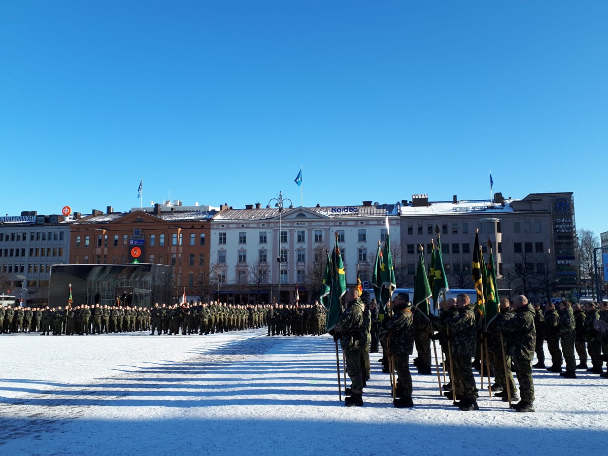 Paraatikatselmus Vaasan torilla 24. helmikuuta 2018.