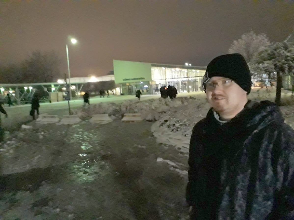Ville Hietamäki Valmet Automotiven portilla.