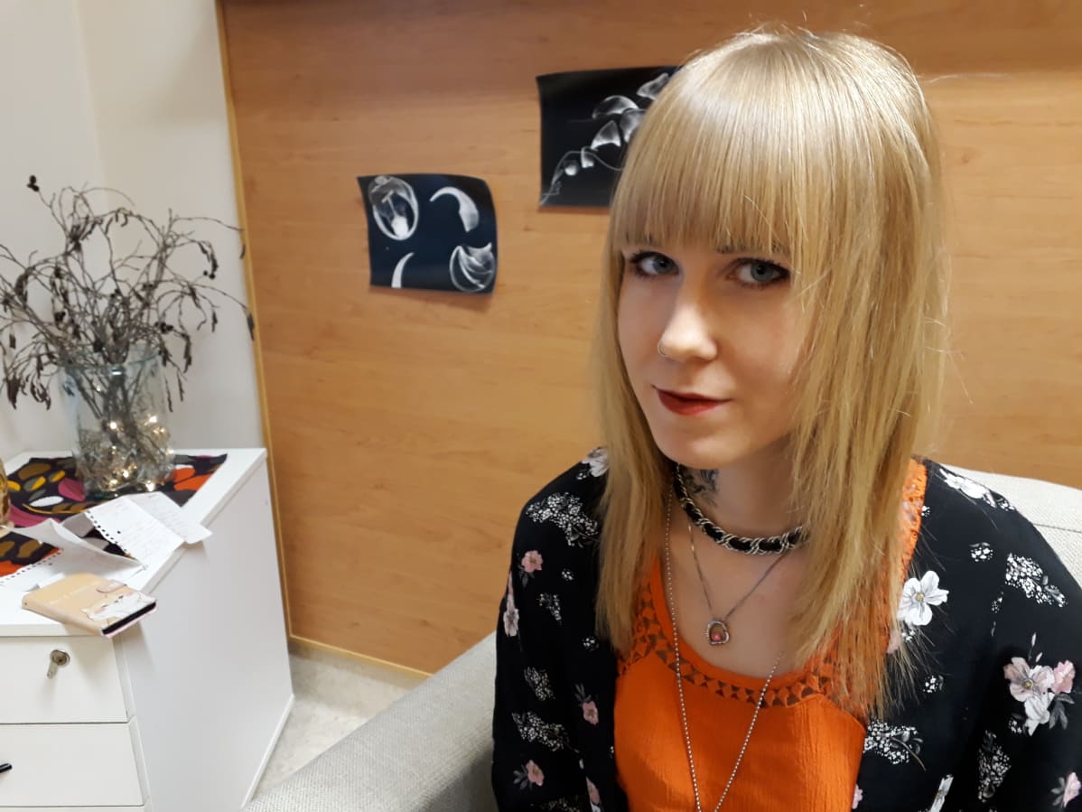 Petra Alamäki on keskustelevan hoitomuodon kannalla.