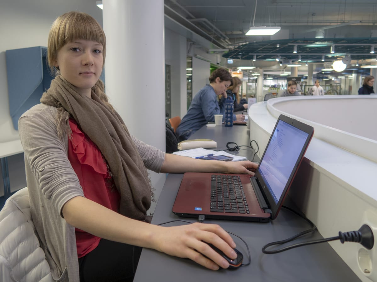 Eeva-Reetta Erkkilä opiskelee Hervannan kampuksella
