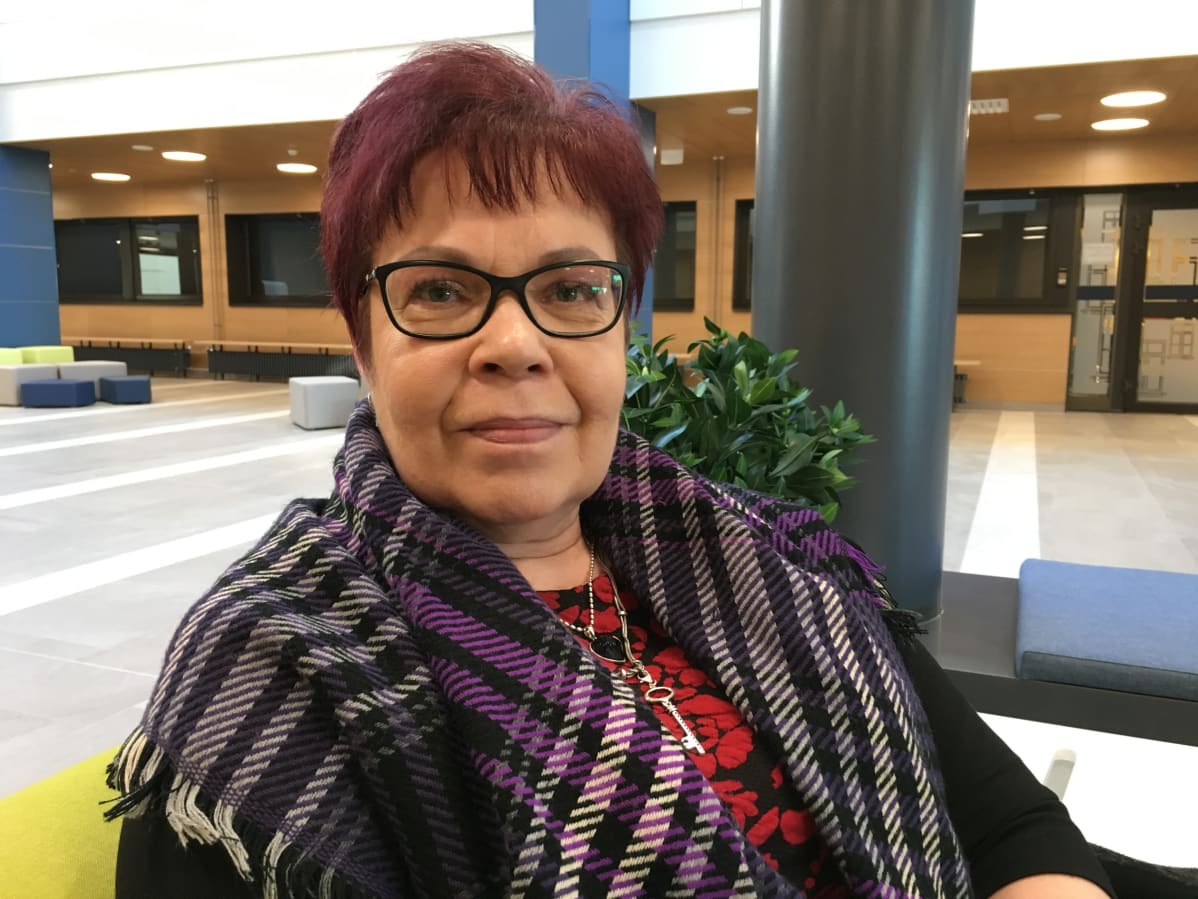 Superin pääluottamusmies Merja Puuskamäki Etelä-Pohjanmaan sairaanhoitopiiristä ei usko soten toteutuvan tällä hallituskaudella.