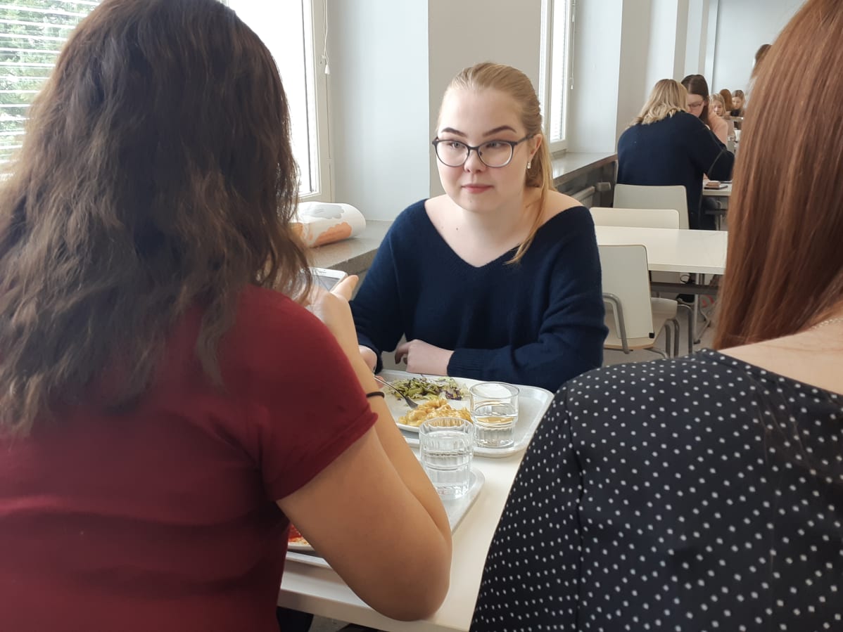 Kouvolan yhtesilyseon lukiolainen Anni Rautiainen
