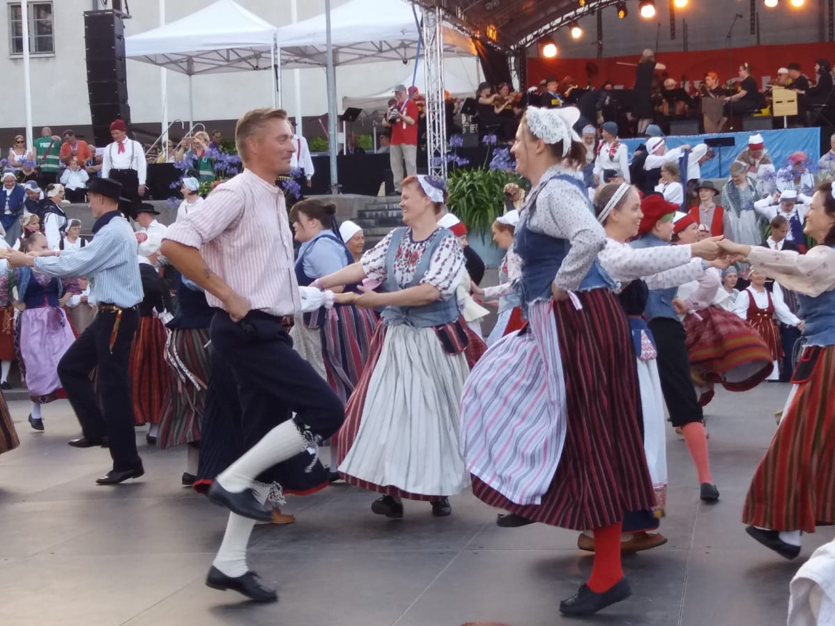 Kansantanssijoita Turun Europeadessa.