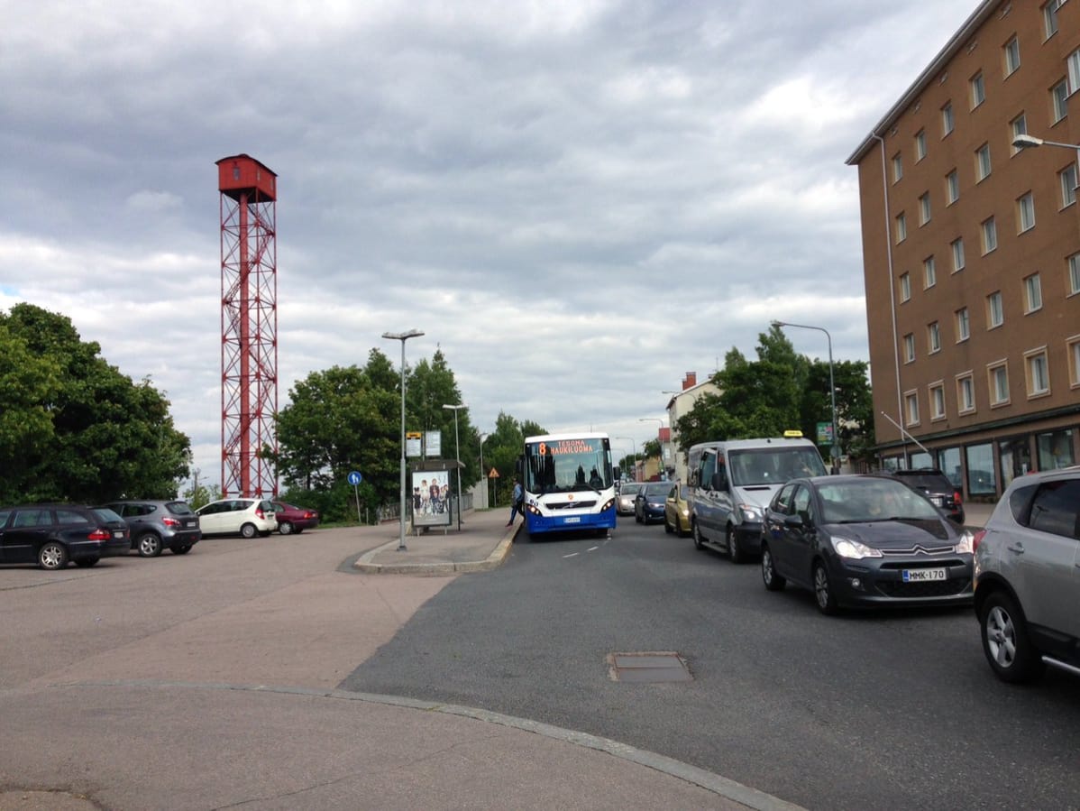 Lielahdessa sattunut onnettomuus ruuhkautti myös Pispalanharjun.