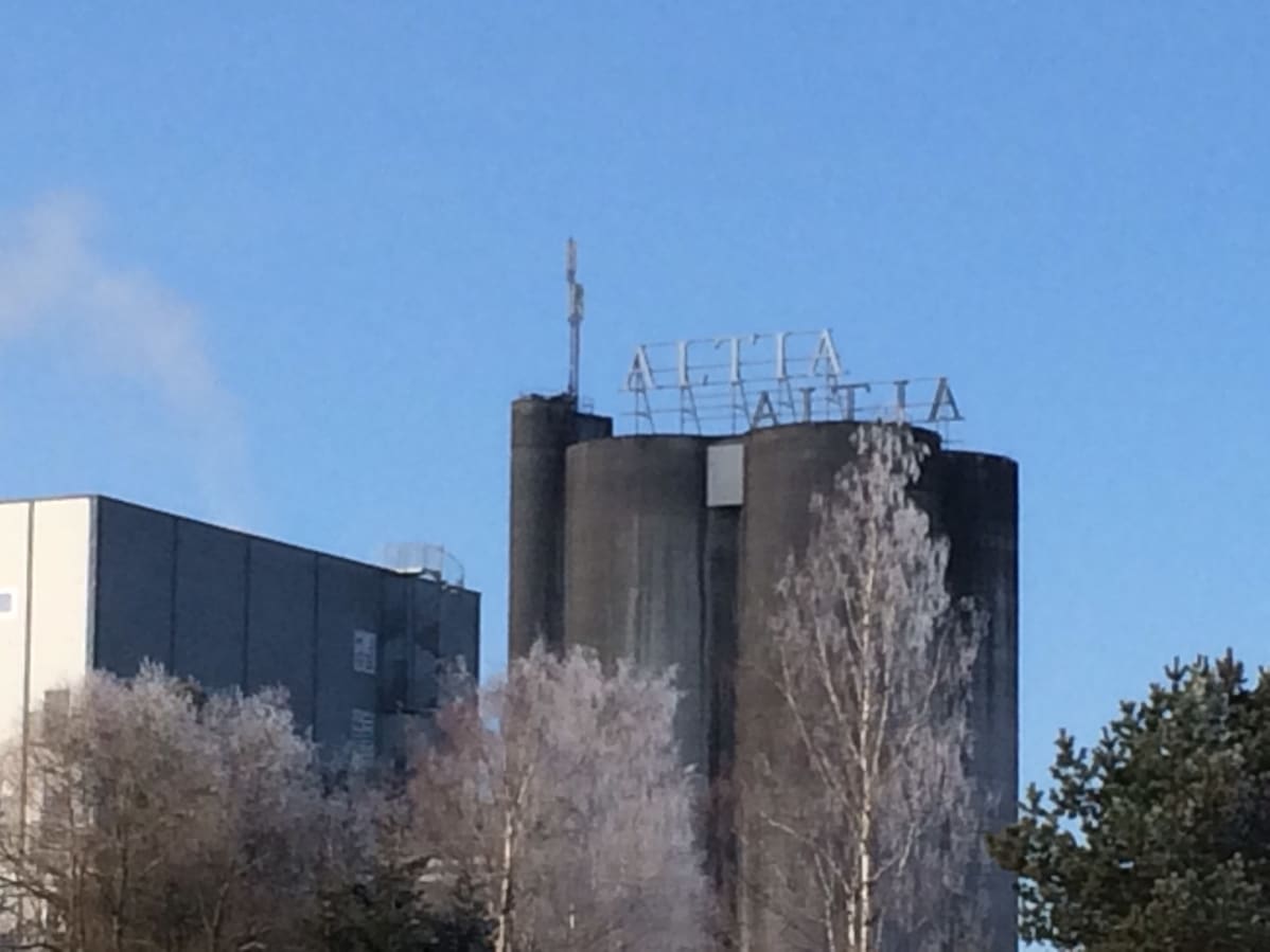 Altian tehdas sijaitsee Ilmajoen Koskenkorvalla.