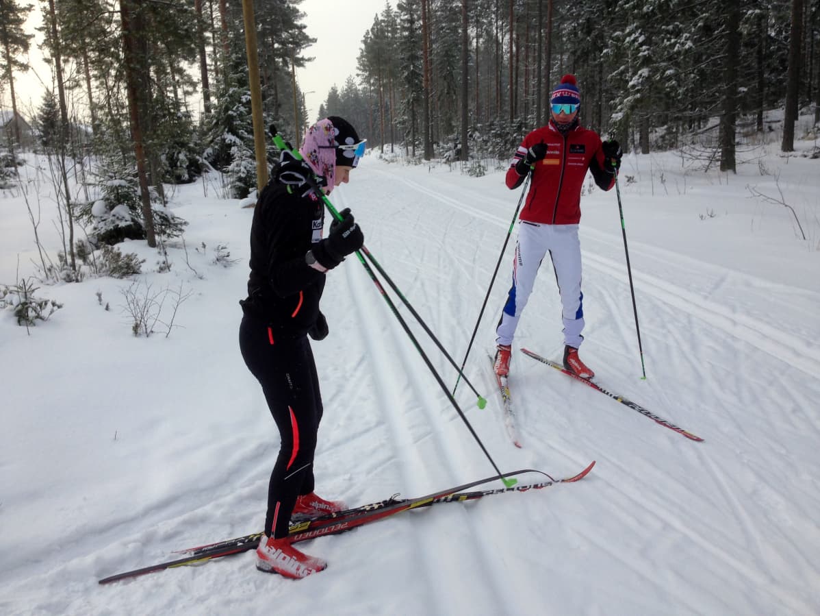 Ville ja Mona-Liisa Nousiainen treeni alkaa