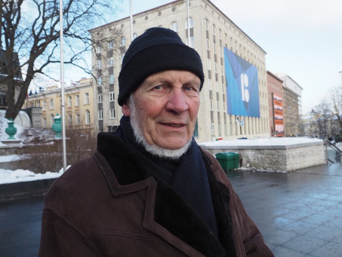 "Olen ylpeä virolaisuudestani", sanoi Reiniksi esittäytynyt mies, joka ei halunnut kertoa sukunimeään.