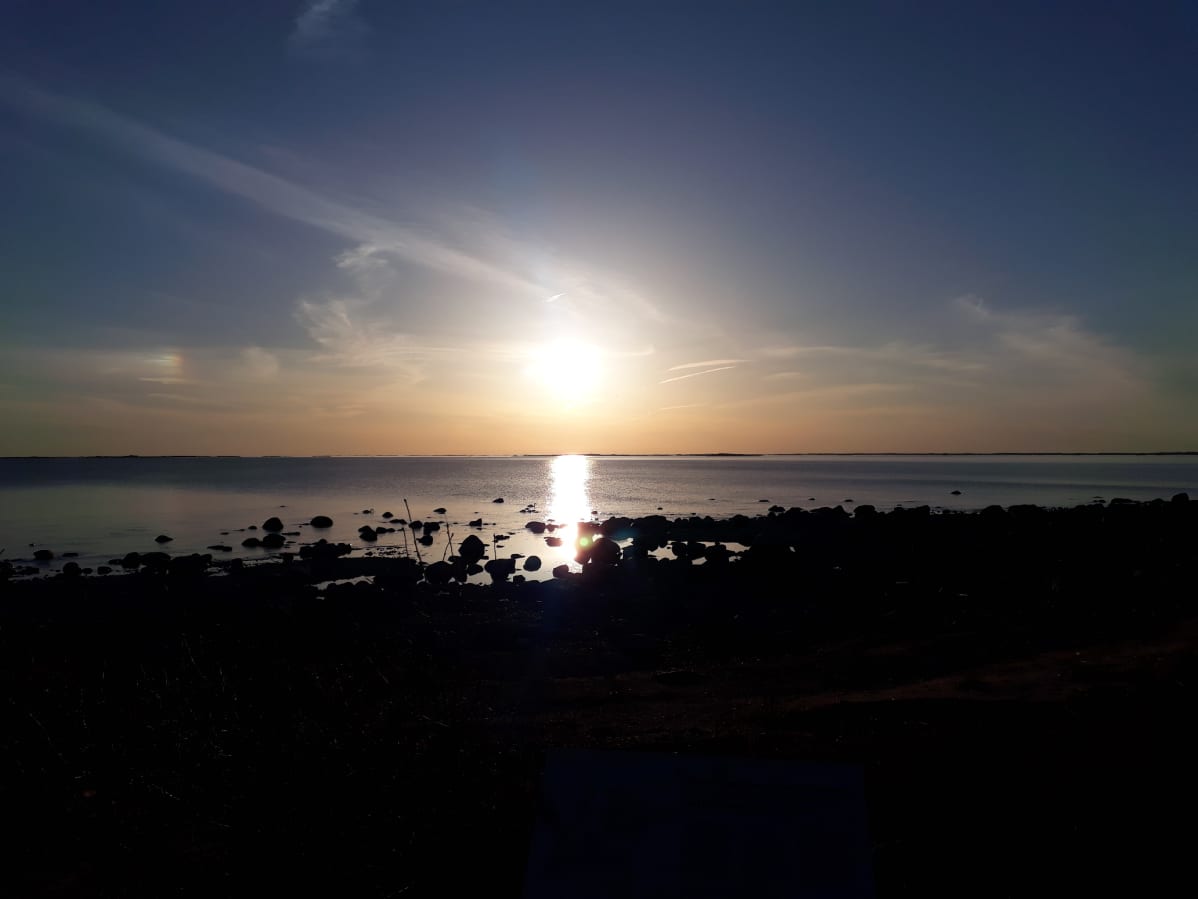 Auringonlasku Örön saarella