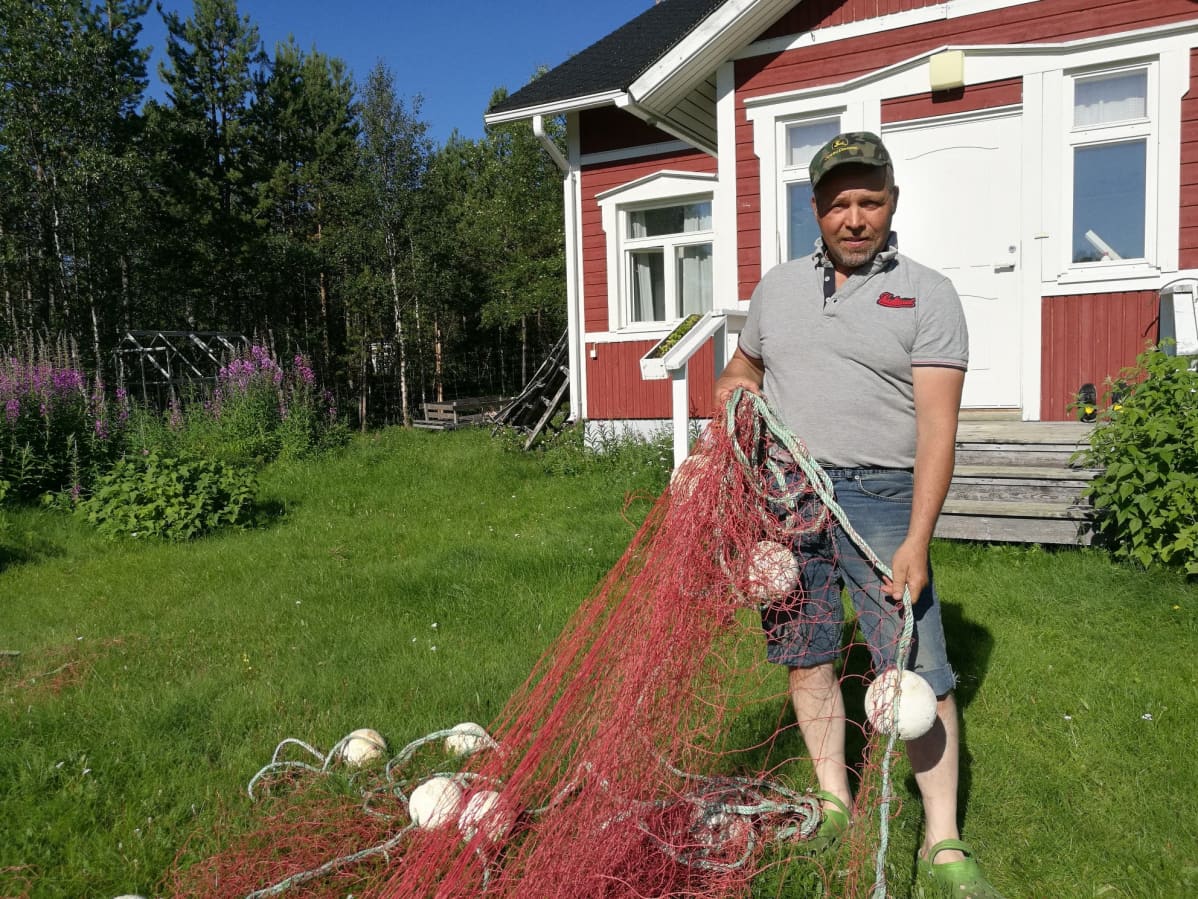 Juha Feodoroff kotonaan Sevettijärvellä.