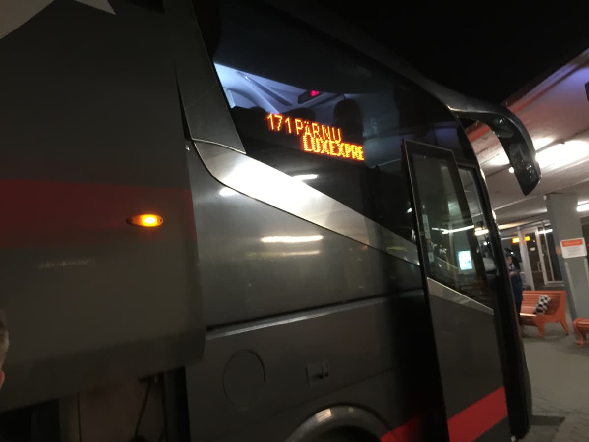 pärnu bussi liikenne tallinna linja-autoasema