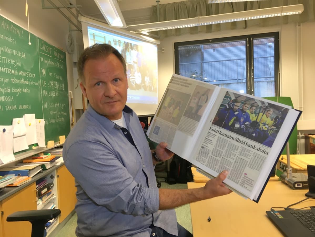 Atso Karhi toimi luokanopettajana vuonna 2001 syntyneille 3-6-luokilla.