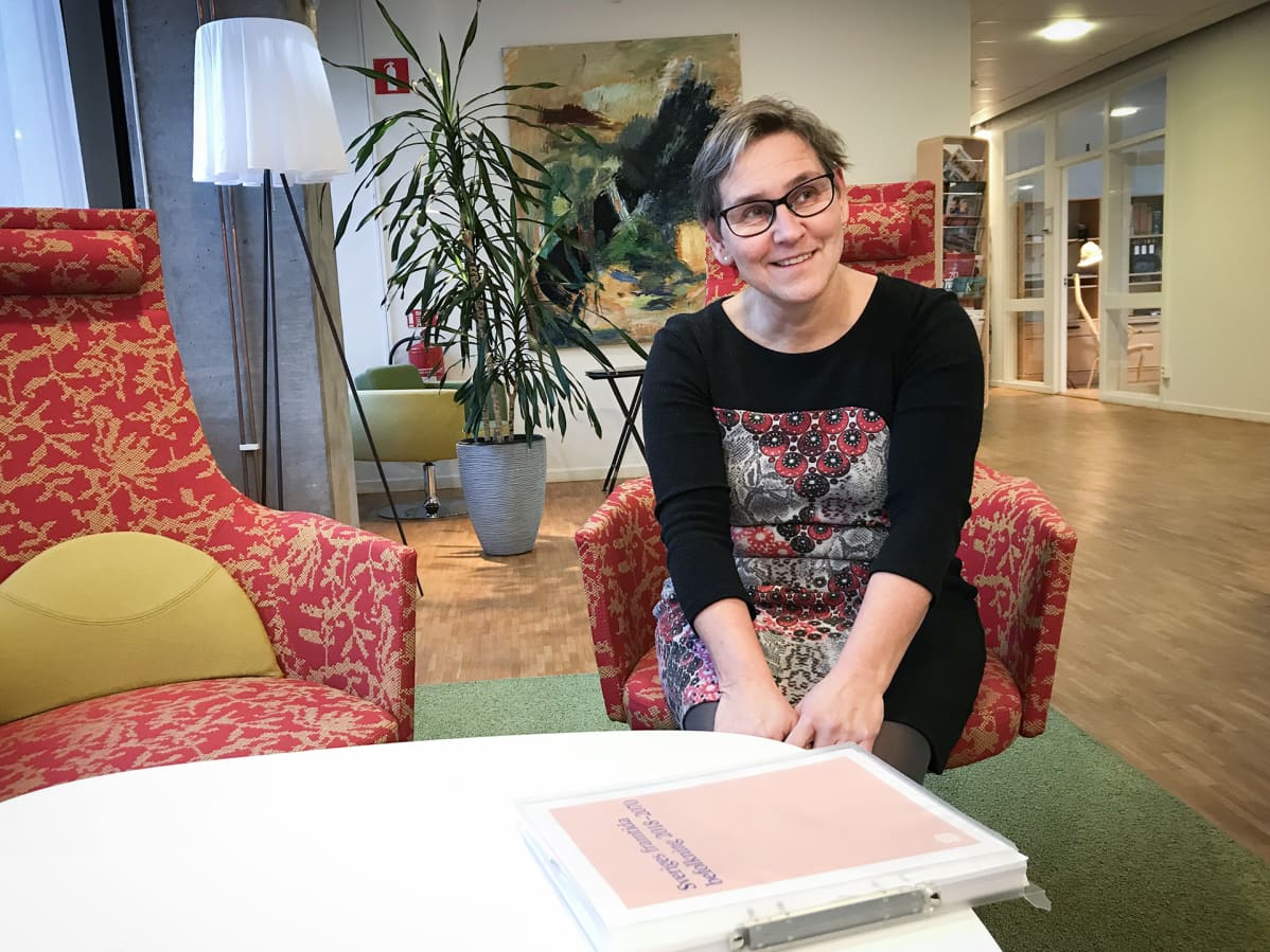 Ruotsin tilastokeskuksen väestötutkija Lena Lundkvist