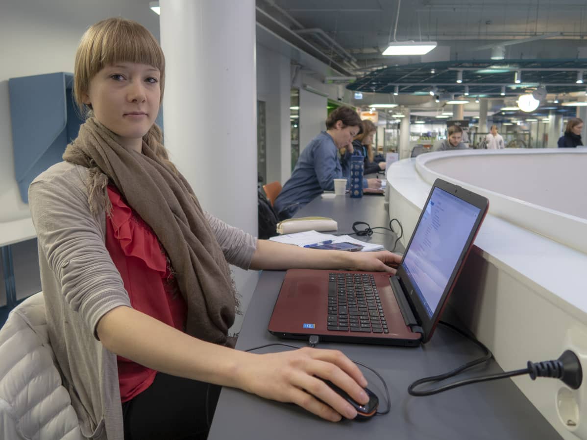 Eeva-Reetta Erkkilä opiskelee Hervannan kampuksella