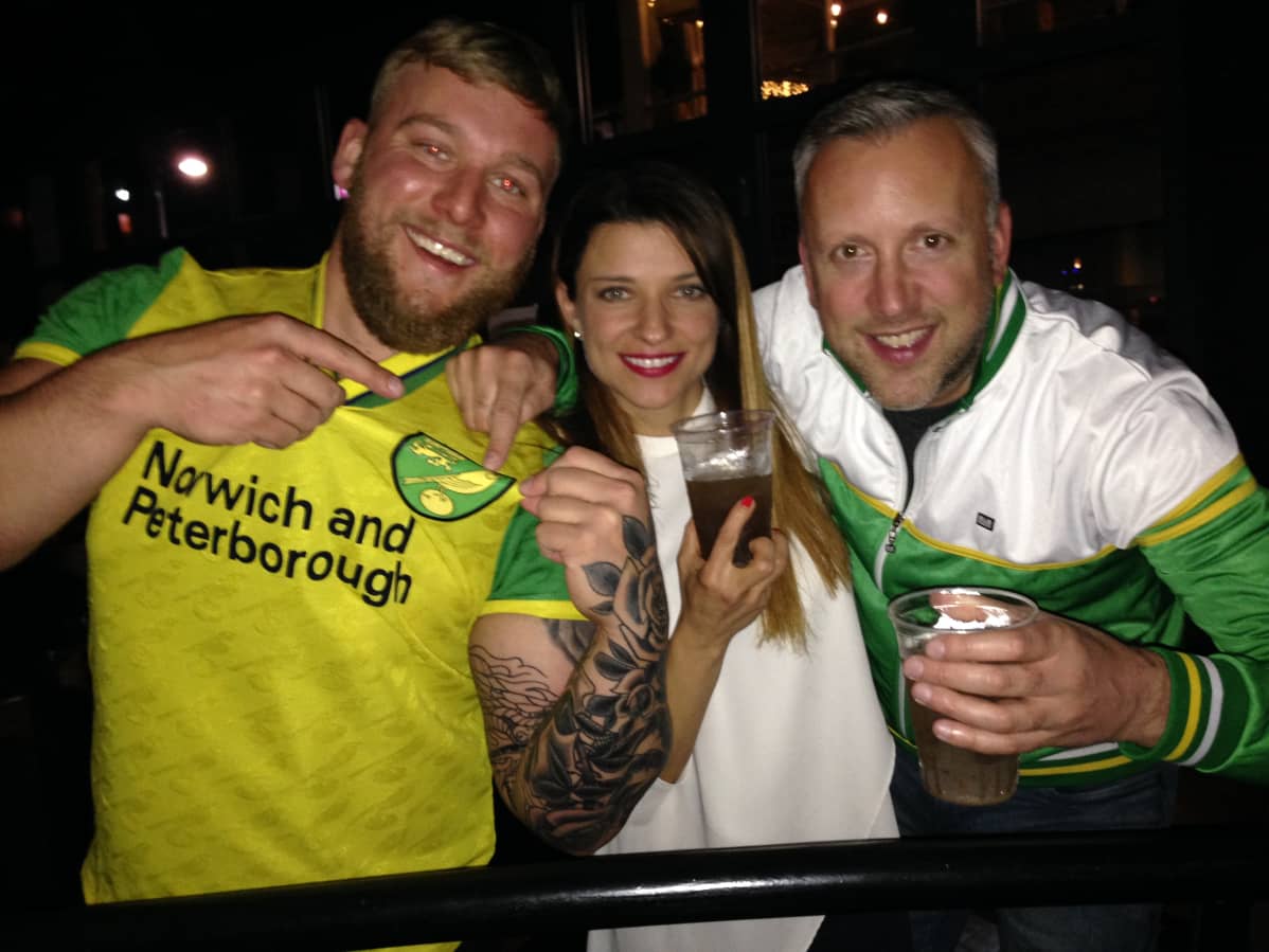 Norwichin nousu juhlitaan riehakkaasti.