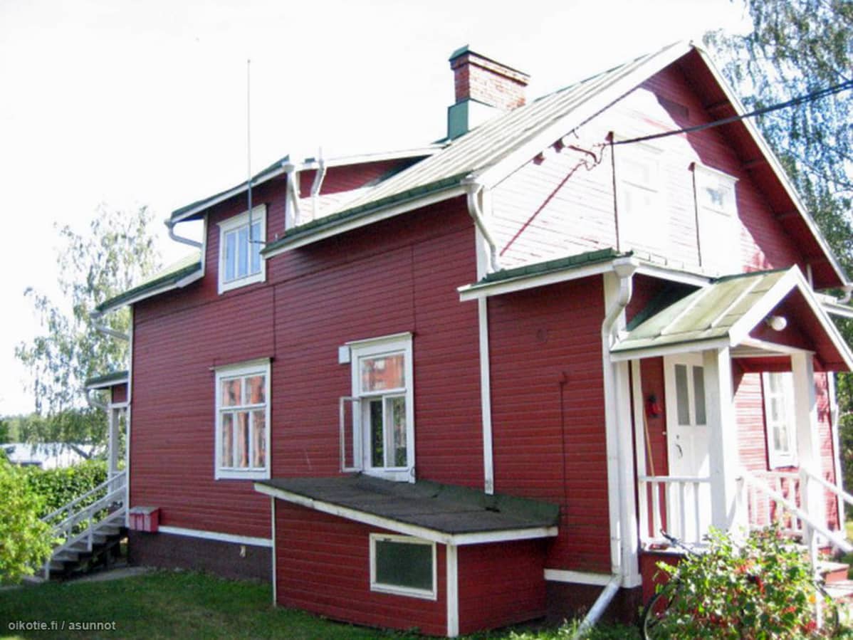 Punainen puutalo