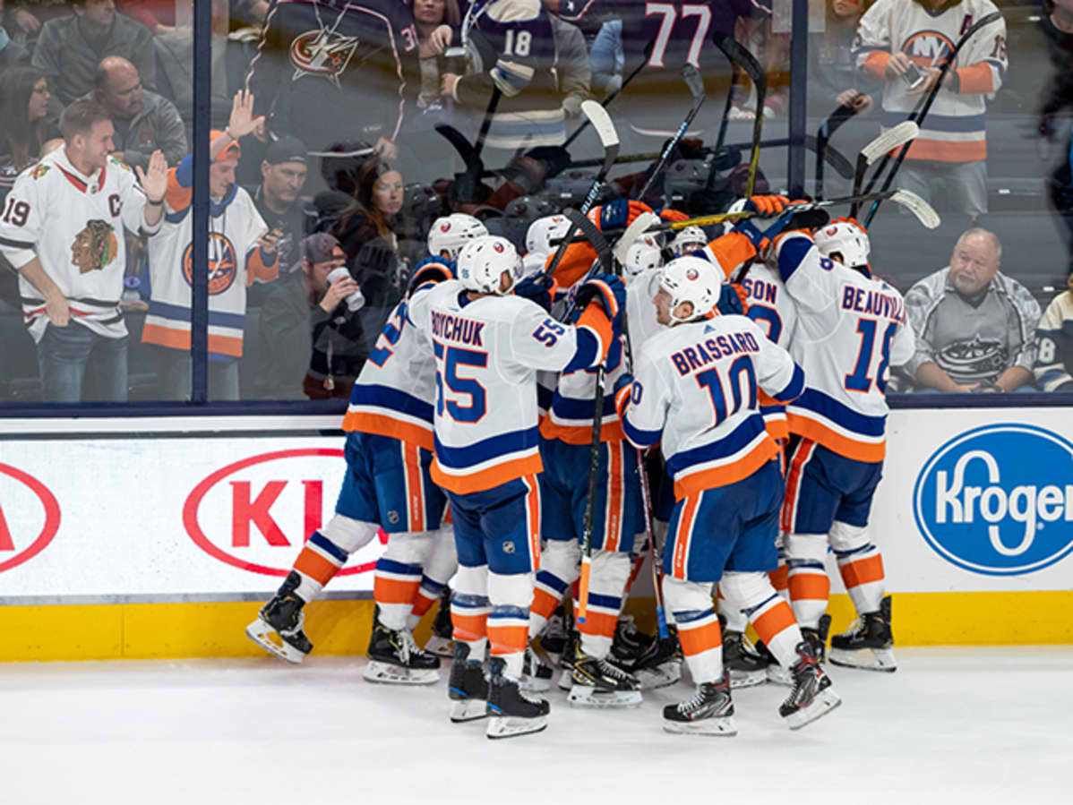 Islanders juhlii