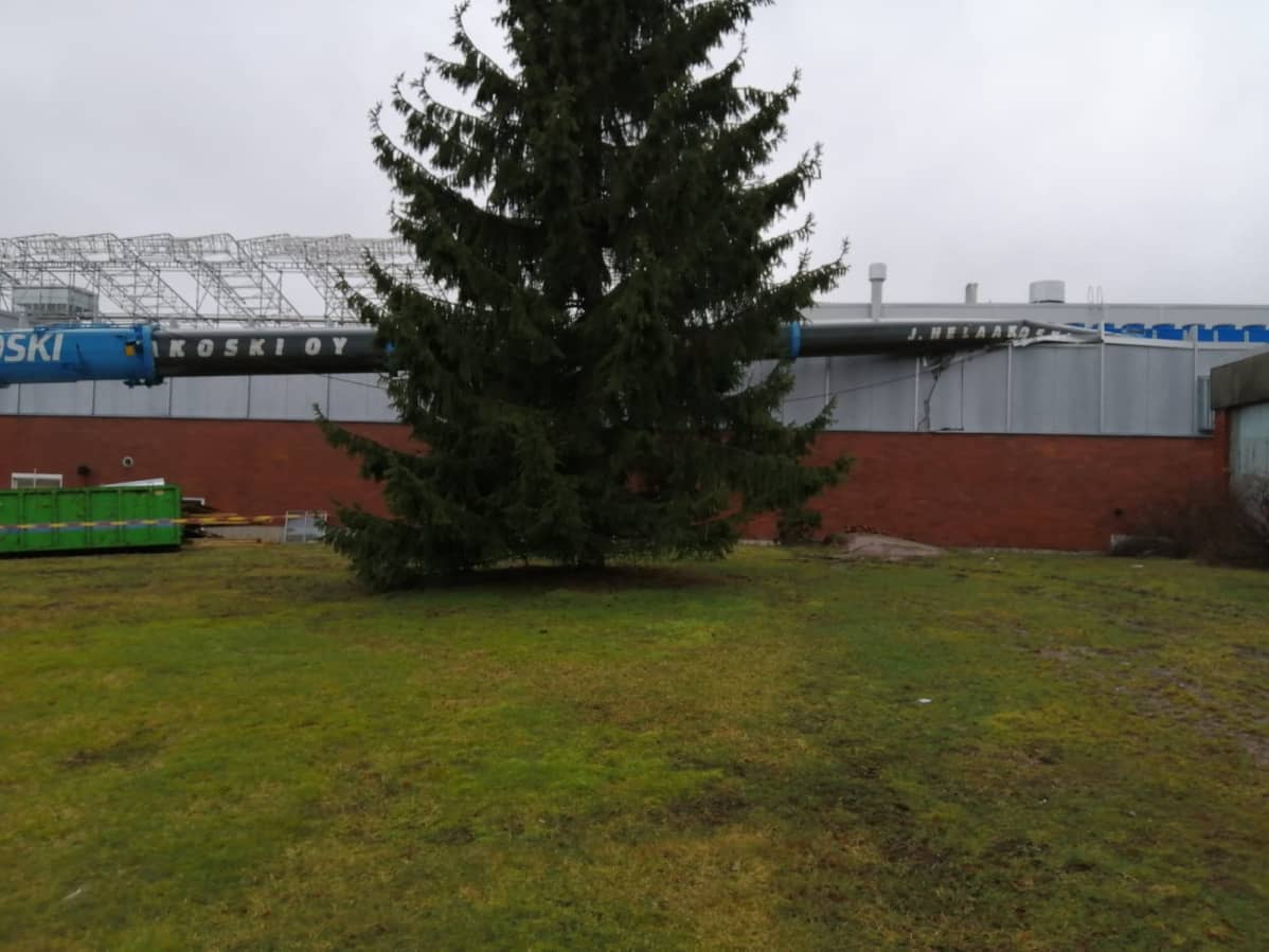 Nosturi kaatui perjantaiaamupäivällä 21.2.2019 Orionin pääkonttorin työmaalla.