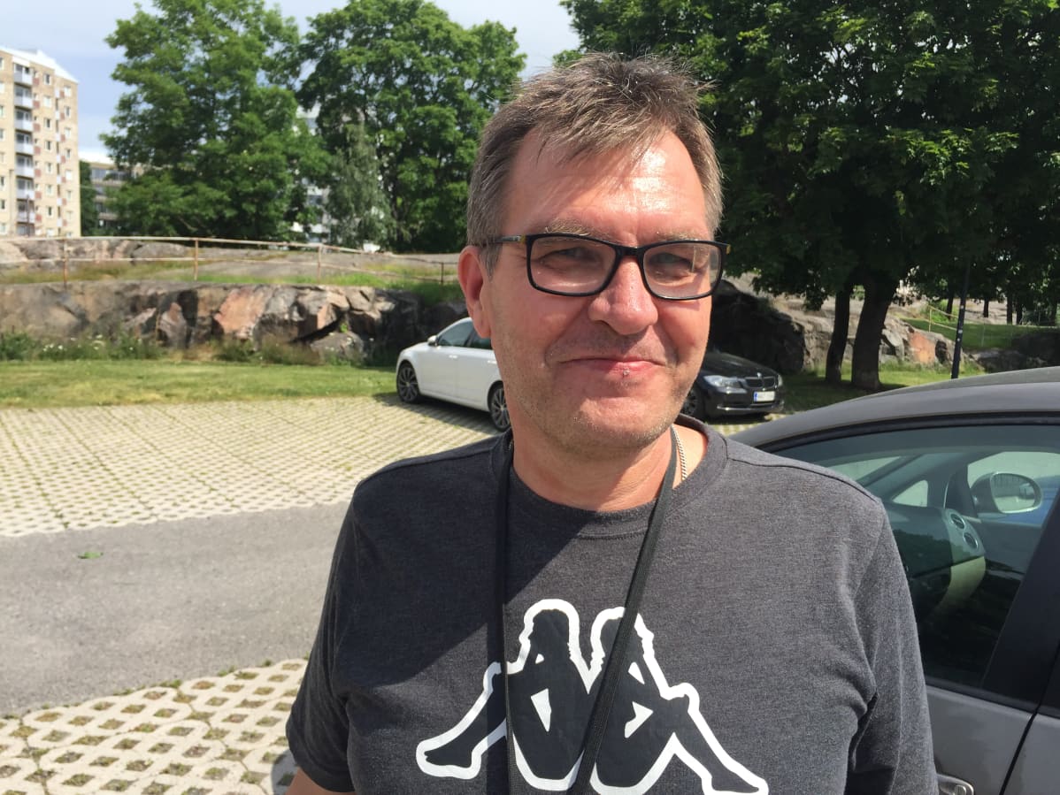 Kaupunginteatterin vastaava näyttämömestari Kari Tuovila