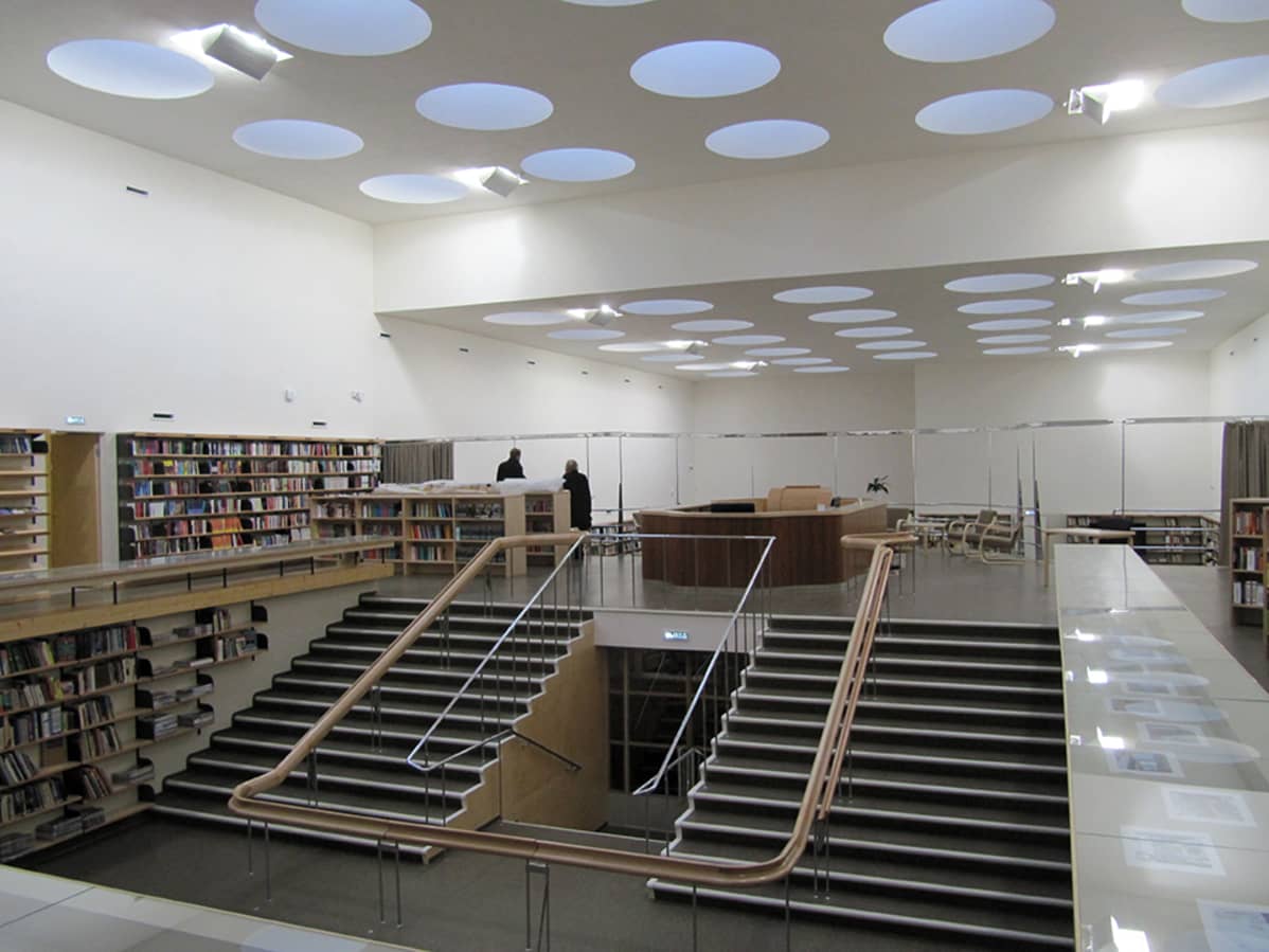 Alvar Aalto -kirjasto sisältä.