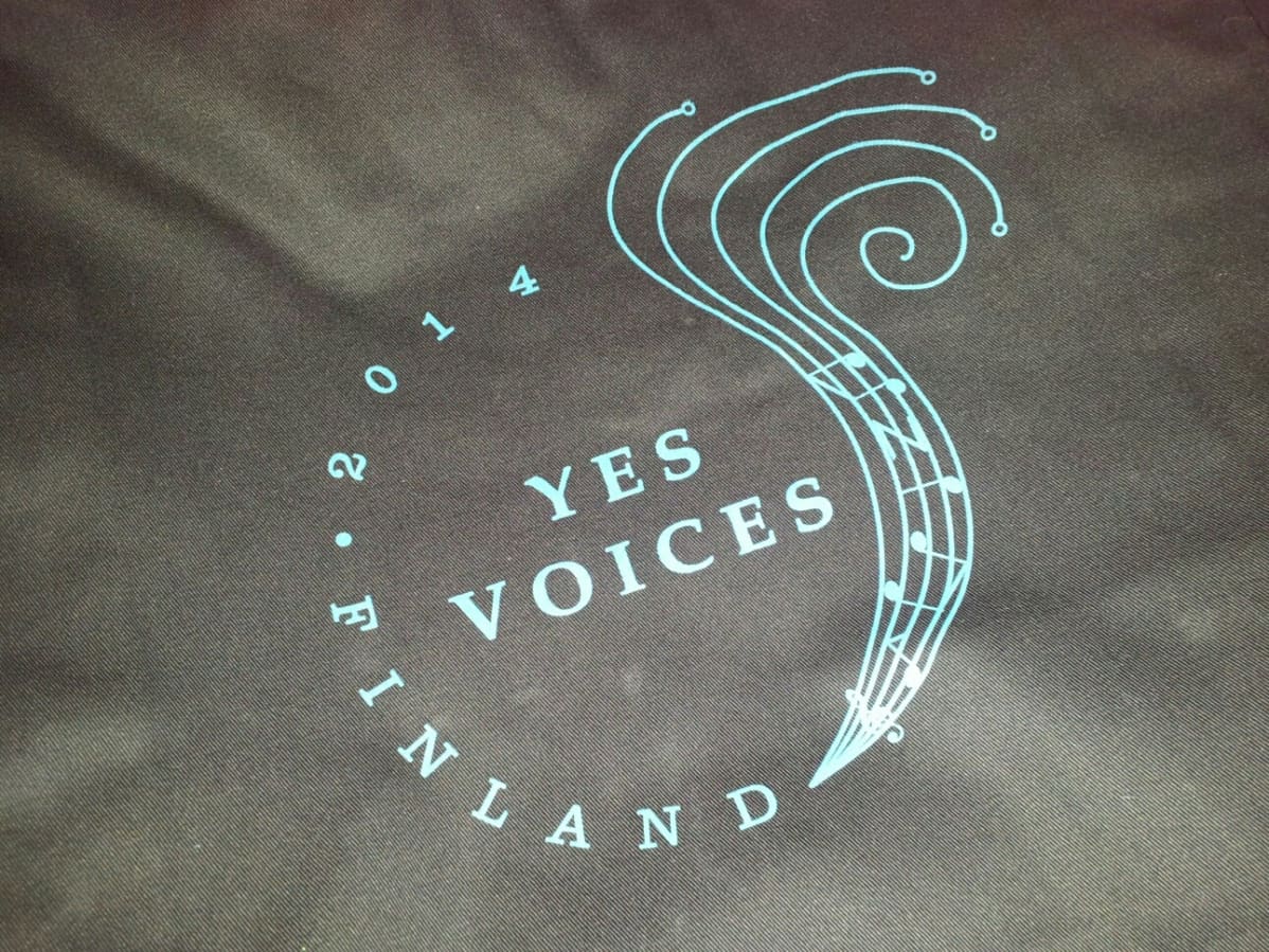 YES Voices -nuorisokuoron uusi tunnus.