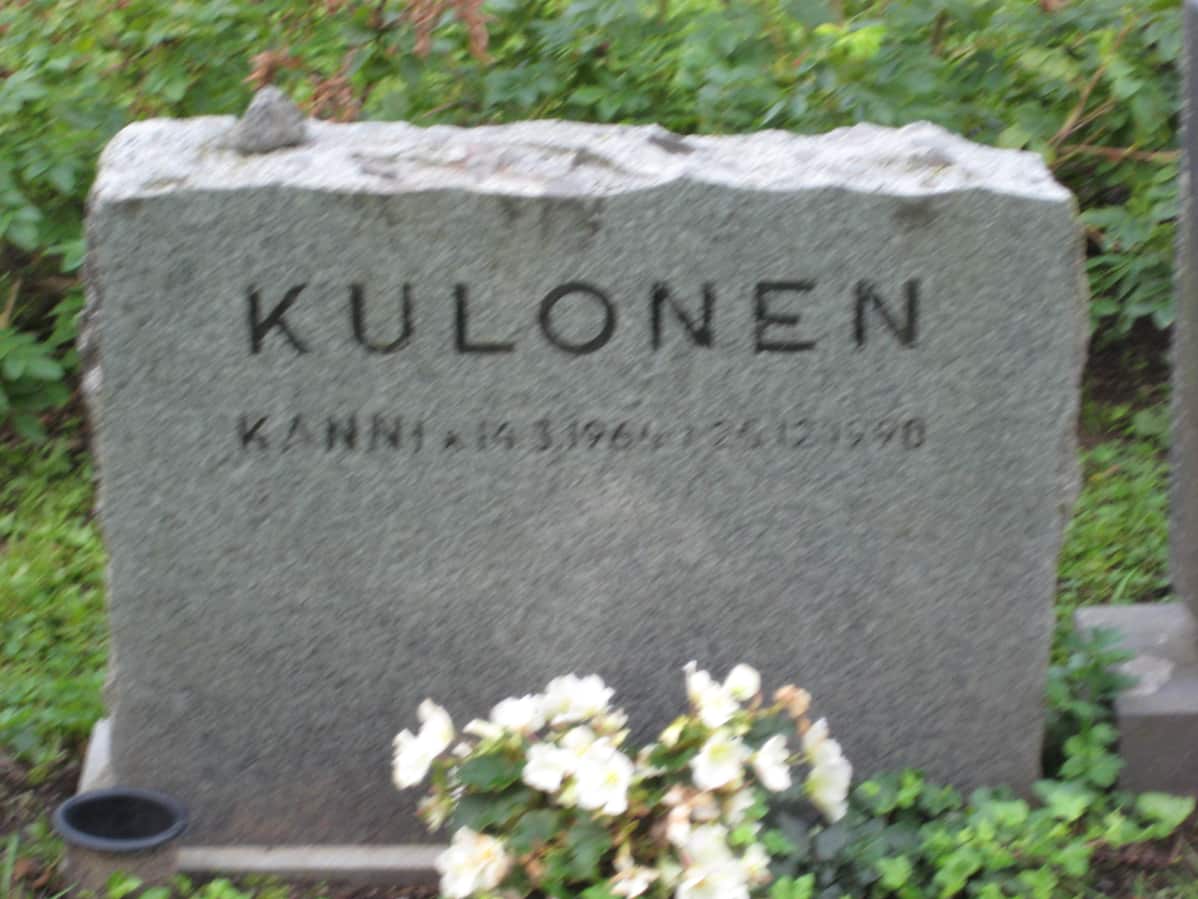 hautakivi