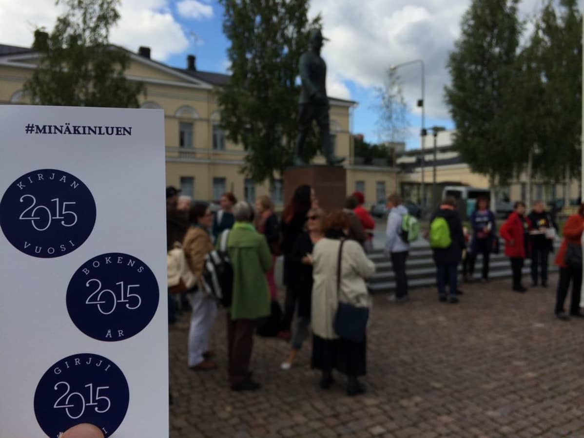 Moni osallistui lukutempaukseen.