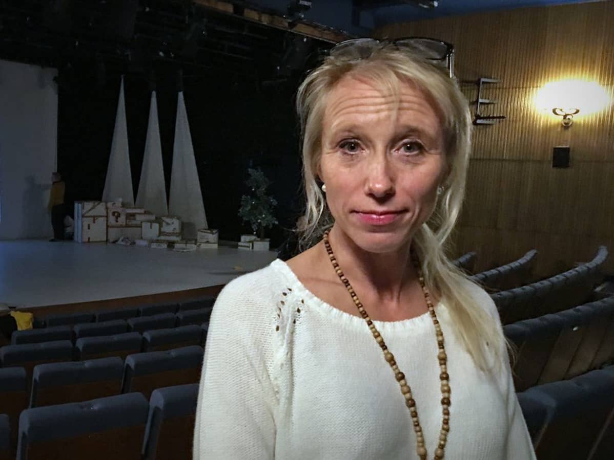 Tanssiteatteri MD ohjaaja Elina Jakowleva