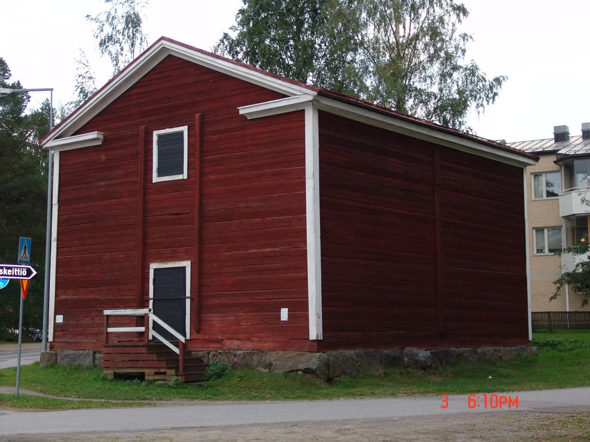 Keuruun viljamakasiini.
