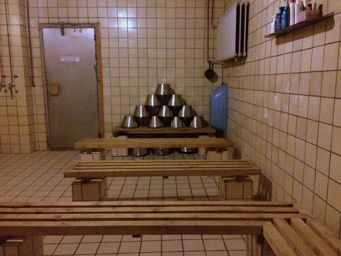 Sauna Arla on yksi kolmesta jäljellä olevasta korttelisaunasta Helsingissä.