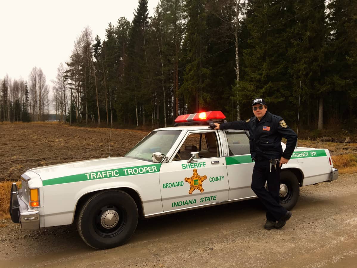 Jari Mäen Hill street Blues -auto.