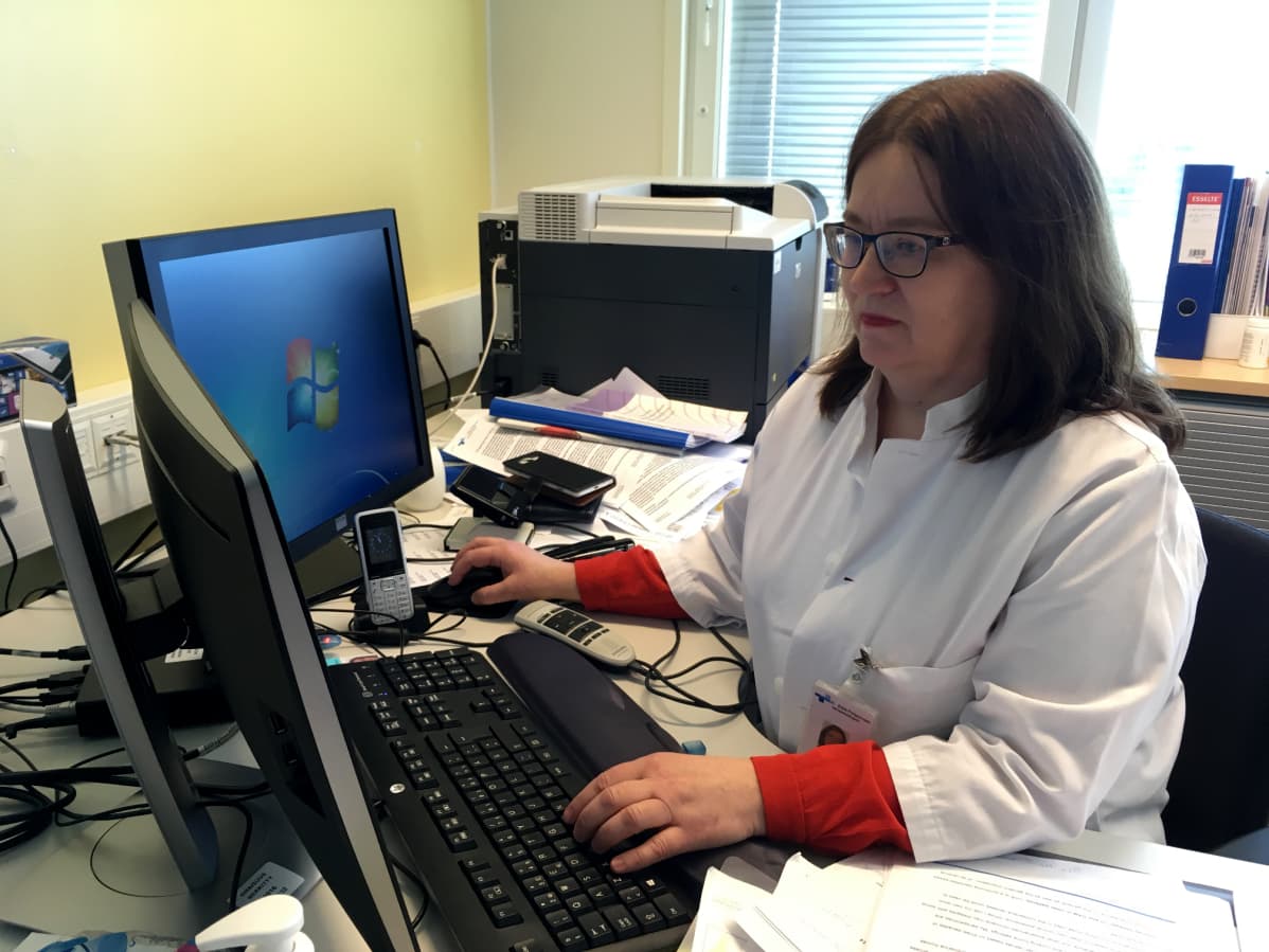 Geriatrian ylilääkäri Maria Nuotio.