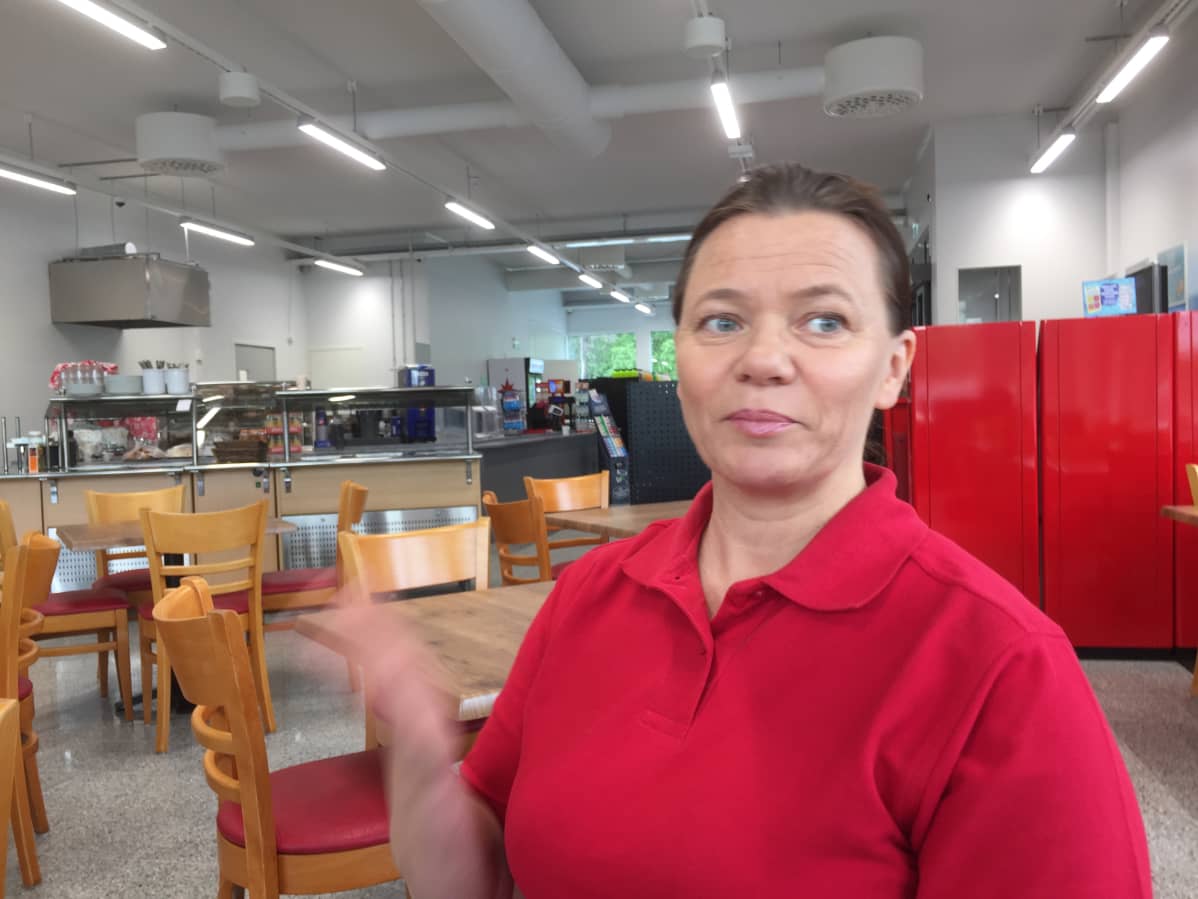 Tarja Ainassaari on grillikioskiyrittäjä.