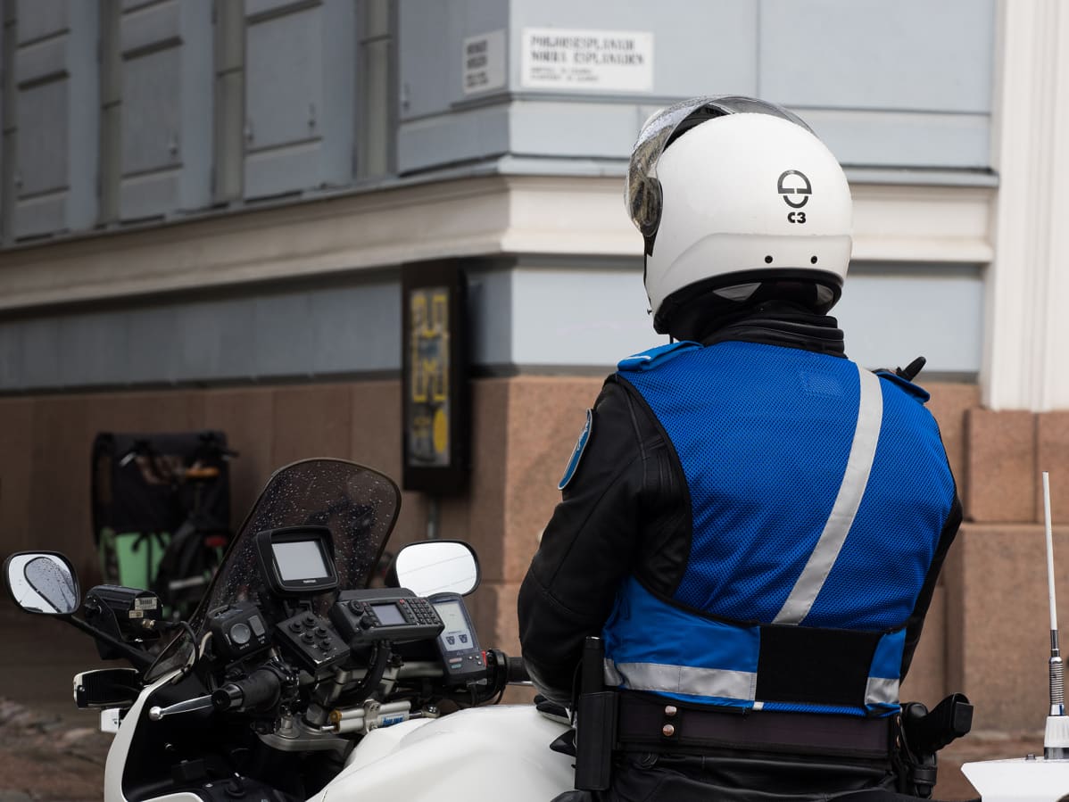 Moottoripyöräpoliisi