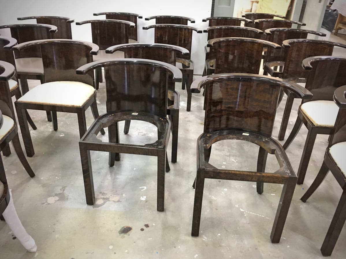 Eduskuntatalon tuoleja oli entisöity viimeksi 80-luvulla.