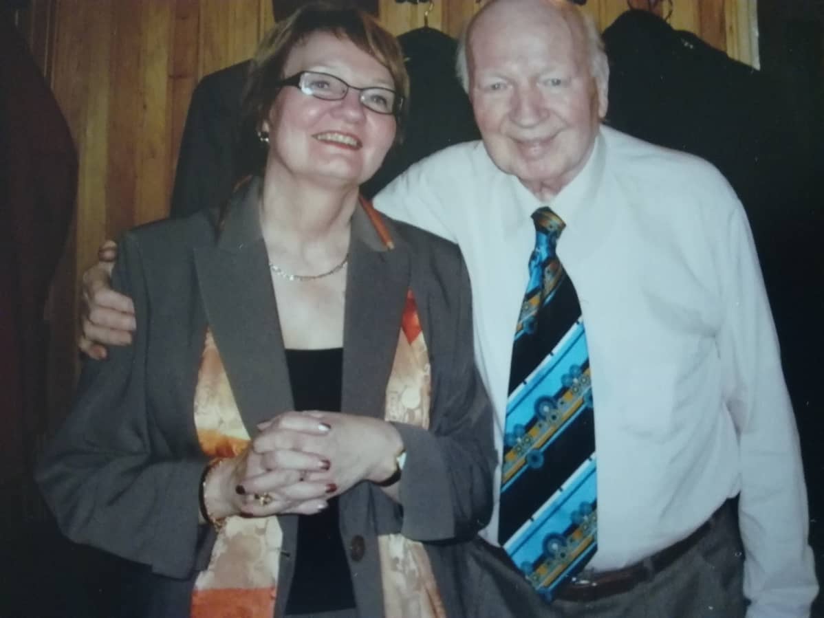 Tuula ja Gerhard-isä tapasivat vuonna 2005. Isä kuoli kaksi vuotta myöhemmin.