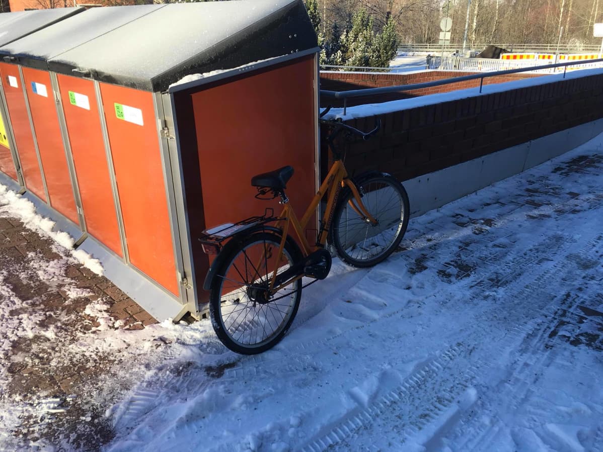 Varkaan poliisille palauttama pyörä.