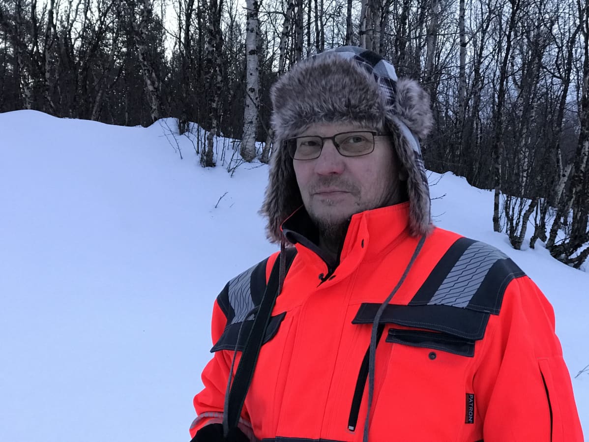 Eino Länsman hirvenpyynnissä