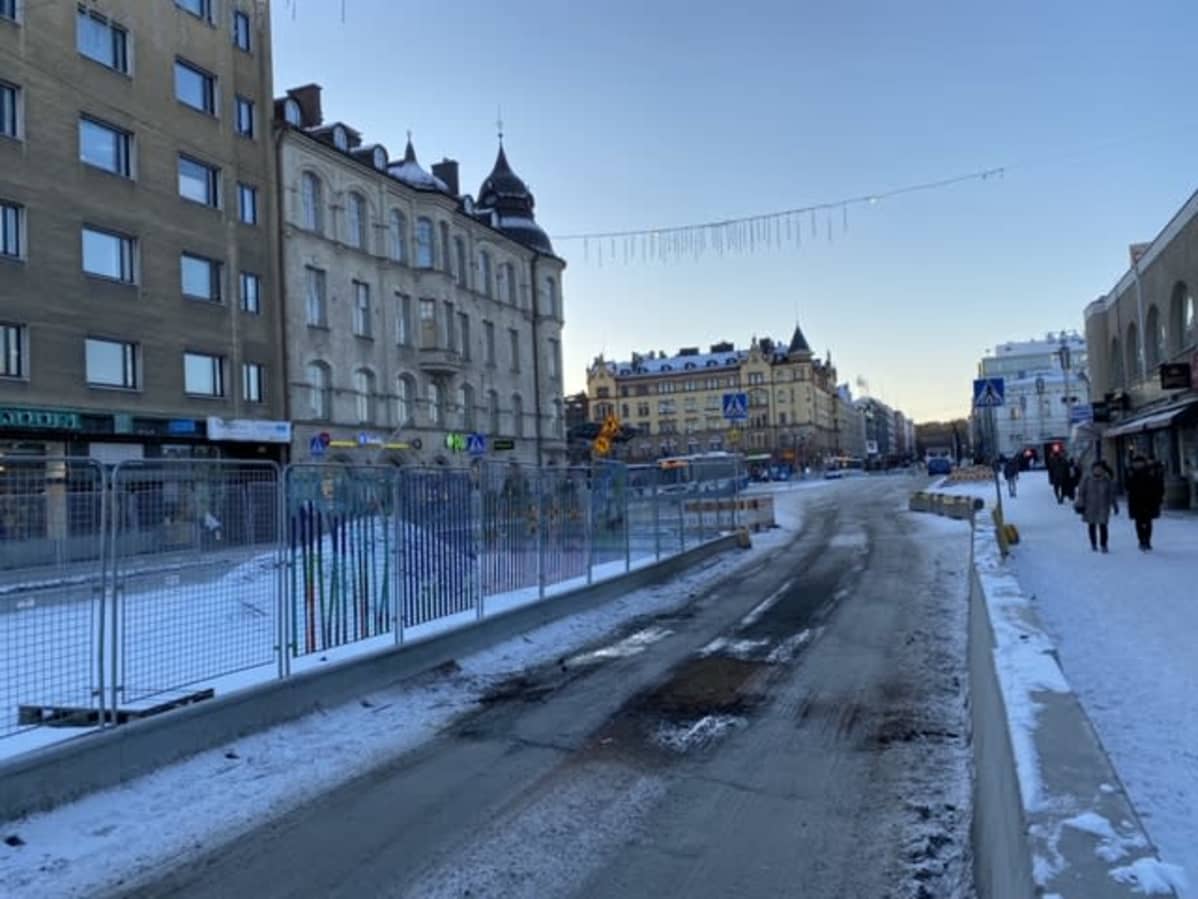 peräänajo Hämeensillalla