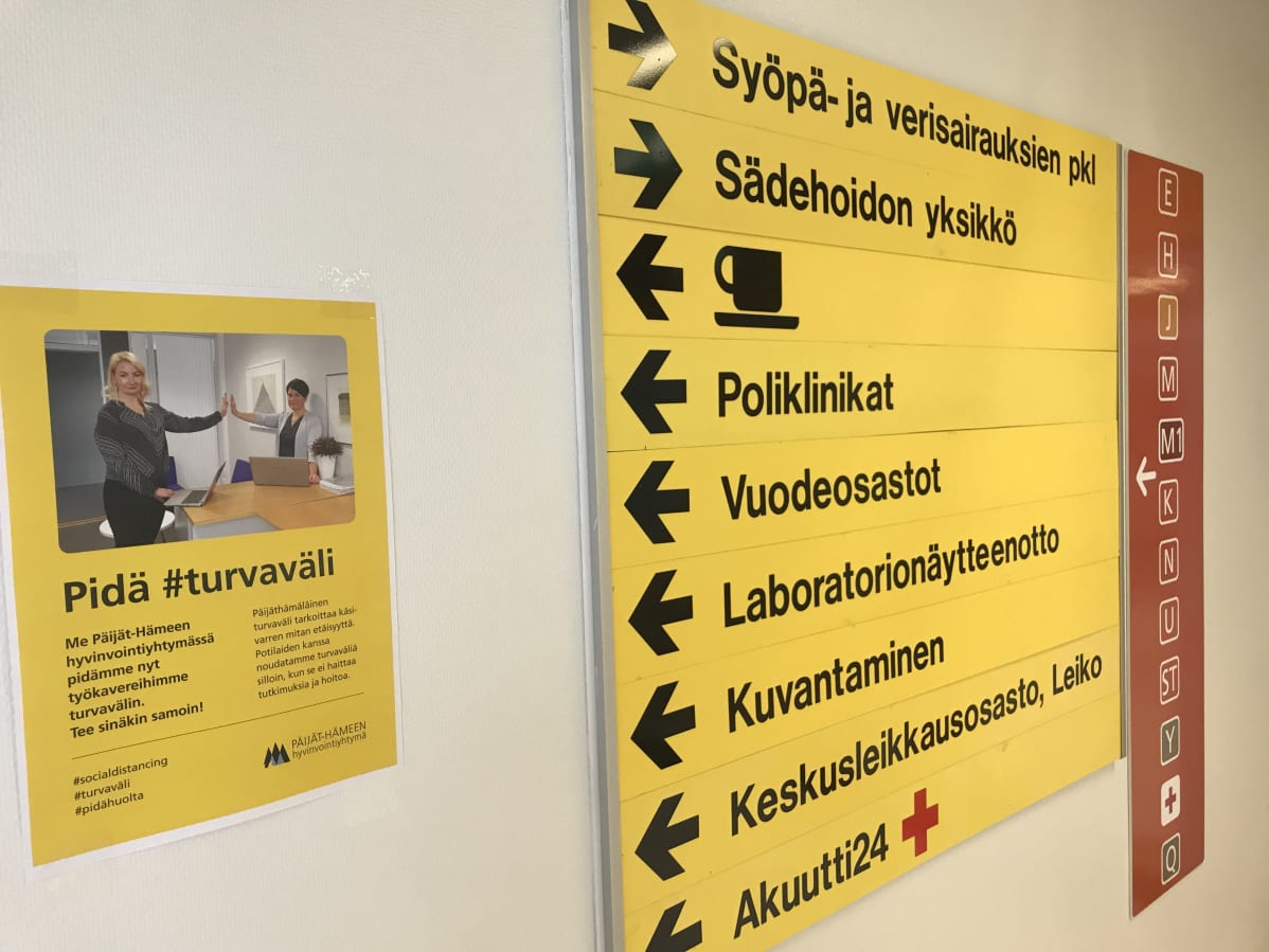 Opaskyltti Päijät-Hämeen keskussairaalassa.