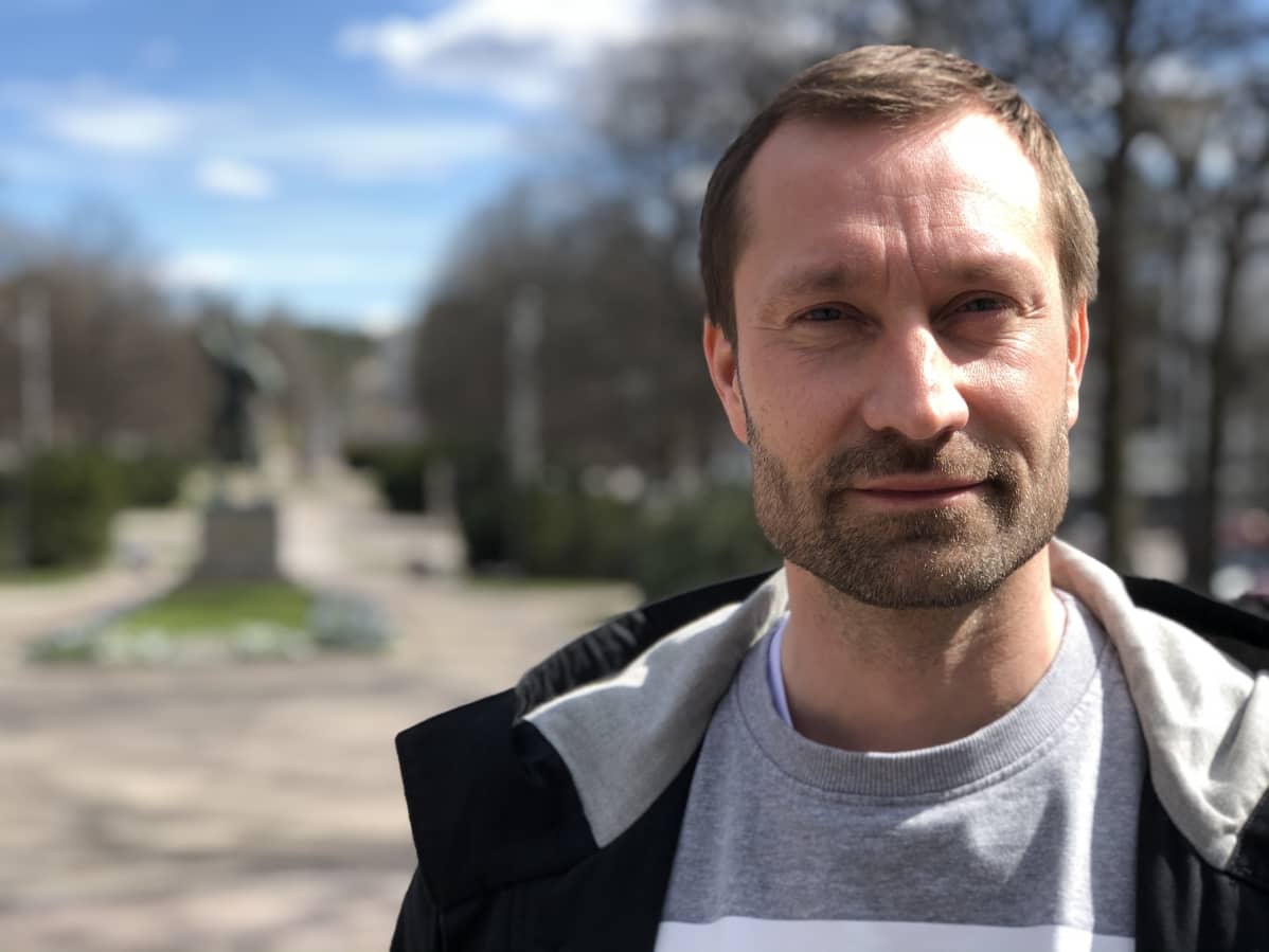 Kokoomuksen Lahden valtuustoryhmän puheenjohtaja Toni Putula