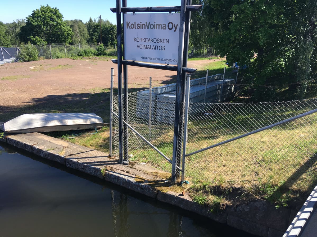 Voimalaitoksen aidoitettu ranta-alue