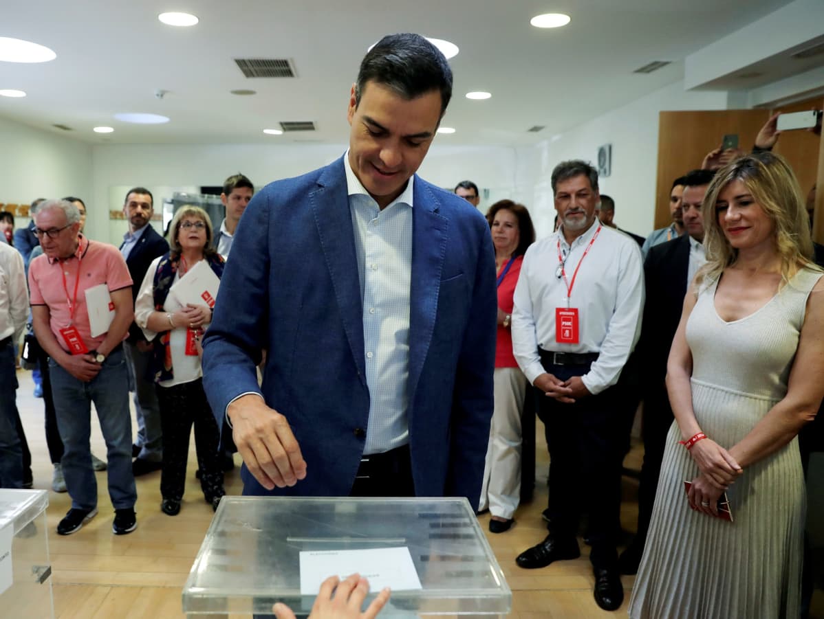 Espanjan pääministeri Pedro Sánchez antoi äänensä sunnuntaina Madridissa.