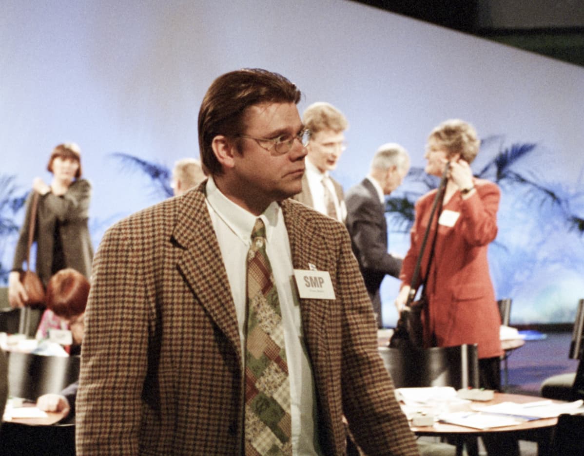 SMP:n (Suomen Maaseudun Puolue) kansanedustajaehdokas Timo Soini 1995.