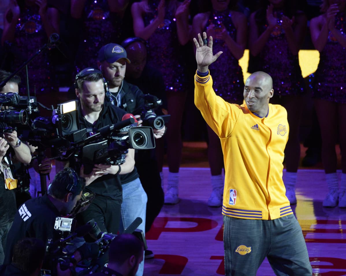 Kobe Bryant lopetti