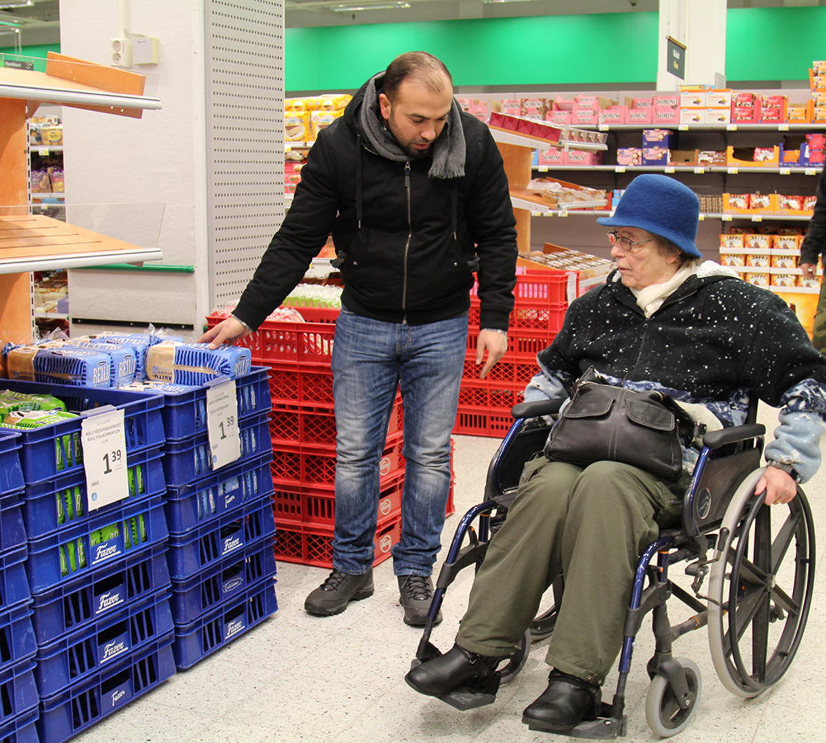 Ali ja Linnéa ostoksilla Prismassa.